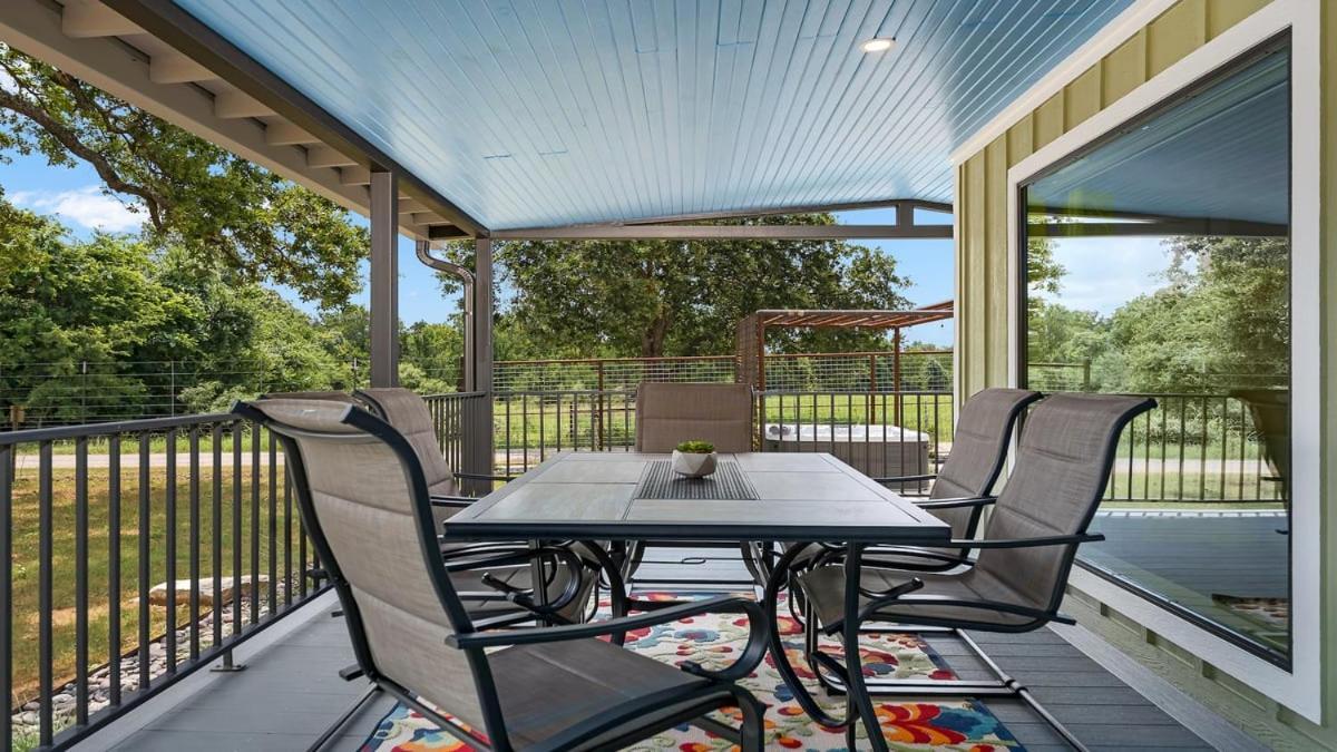 Blumenhaus Sleeps 6 Full Kitchen Plus Hot Tub Fredericksburg Luaran gambar