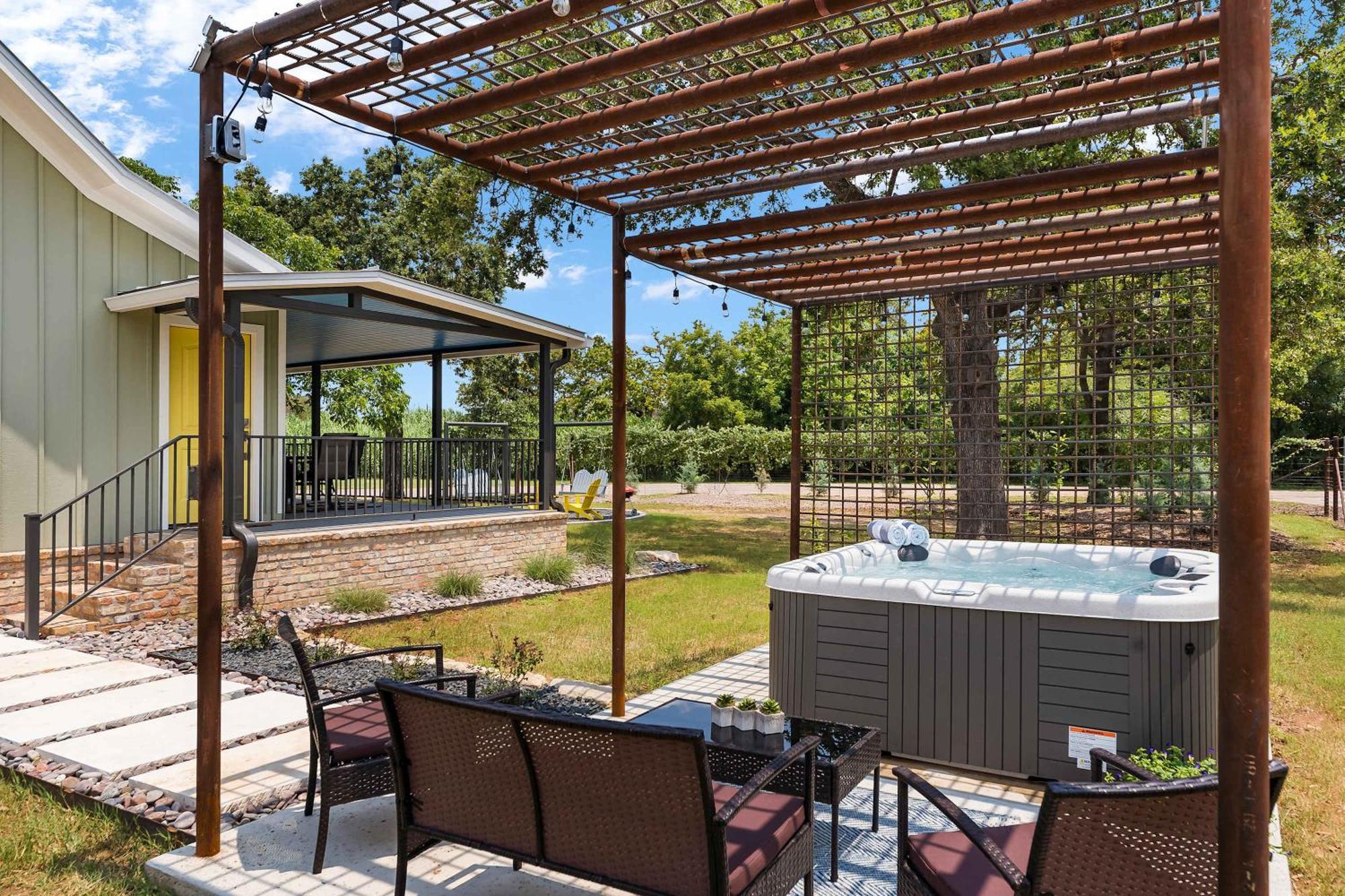 Blumenhaus Sleeps 6 Full Kitchen Plus Hot Tub Fredericksburg Luaran gambar